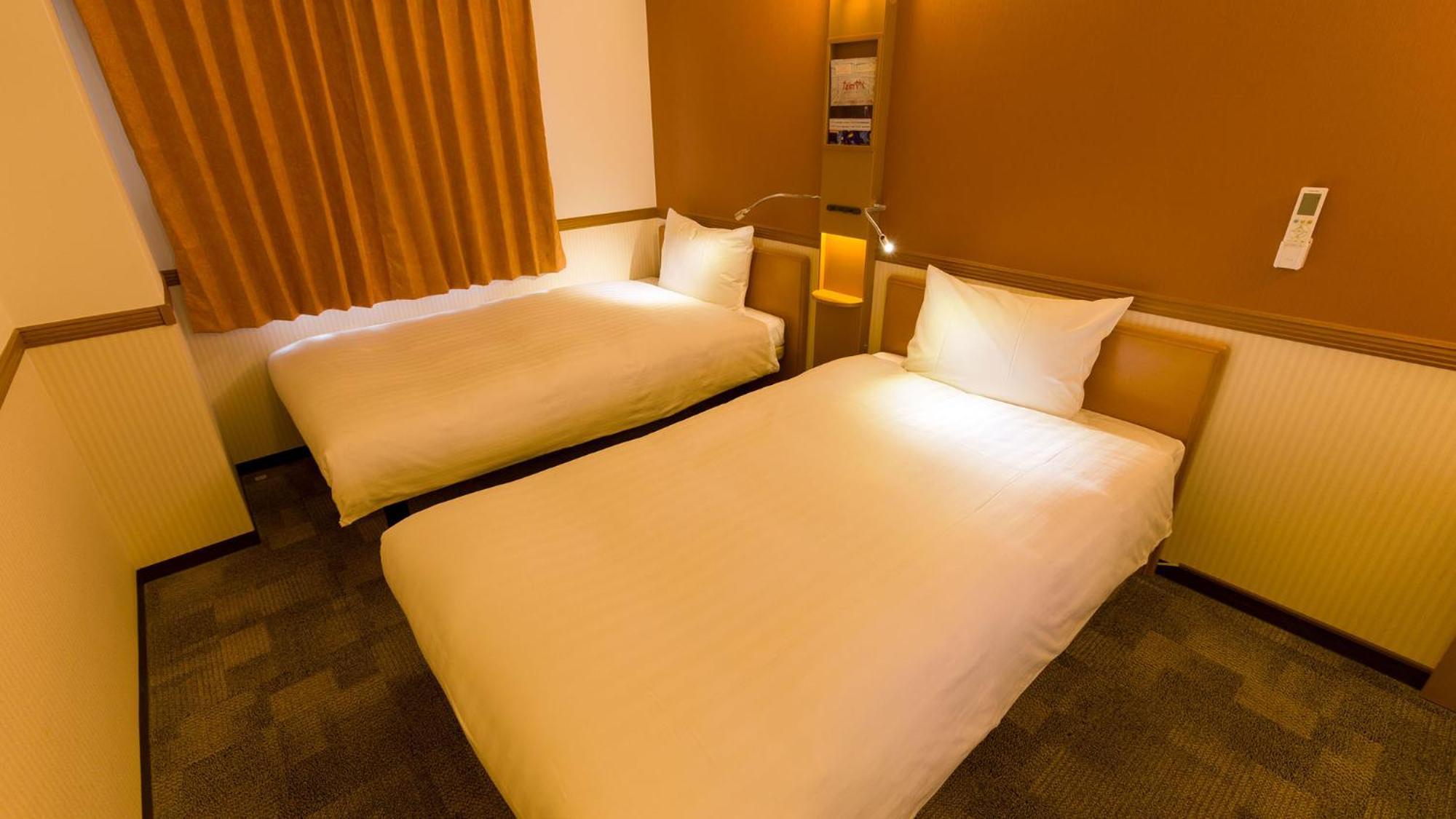Toyoko Inn Sendai Nishi-Guchi Hirose-Dori Δωμάτιο φωτογραφία