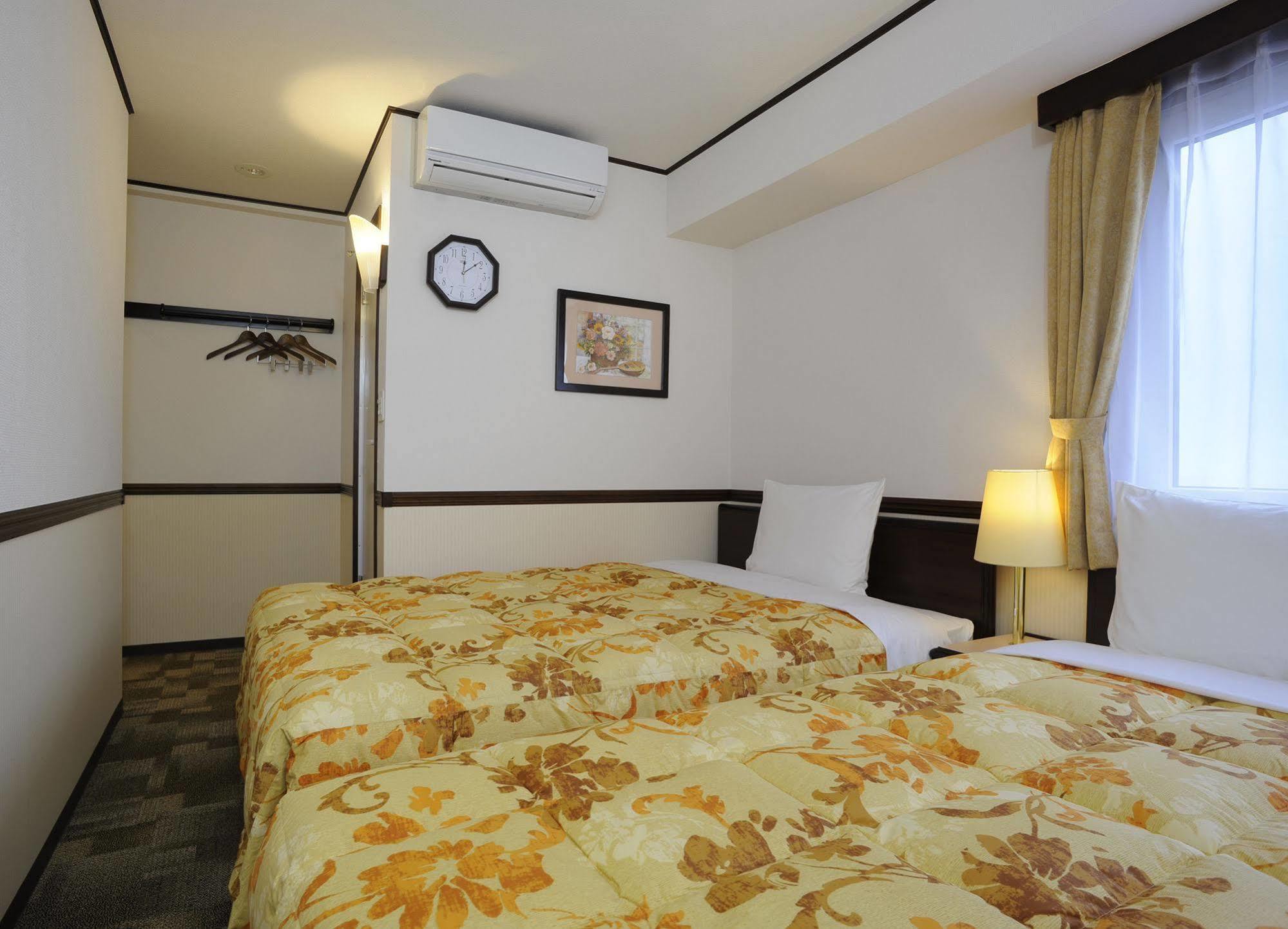 Toyoko Inn Sendai Nishi-Guchi Hirose-Dori Εξωτερικό φωτογραφία